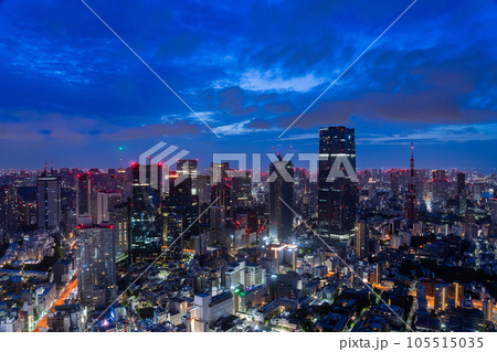 《東京都》深夜の東京都市風景・夜明け前 105515035