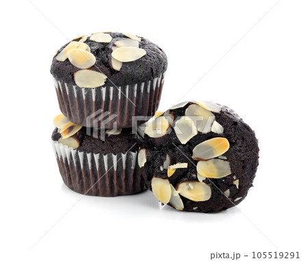 brownie cake isolated on white background brownie cake isolated on white background 105519291