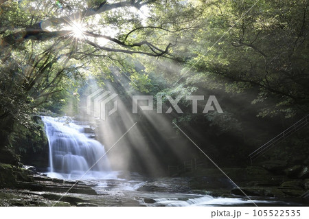 つがね落としの滝 105522535