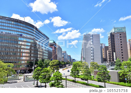 JR博多駅前 JR博多口 大博通り 博多イメージ風景 福岡イメージ風景 JR博多駅前 JR博多口 大博通り 博多イメージ風景 福岡イメージ風景 105525758