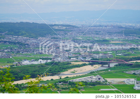 万灯呂山展望台から見た京都・枚方方面 105526552