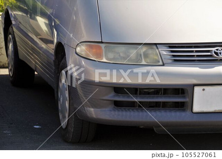 自動車イメージ トヨタエスティマ・エミーナのフロントマスク 自動車イメージ トヨタエスティマ・エミーナのフロントマスク 105527061