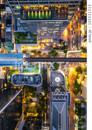 Aerial view of Ploenchit road by night in Bangkok Downtown, financial district and business center 105531313