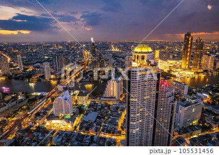 Aerial view of Saphan Taksin and Chao Phraya river in Bangkok, Thailand 105531456