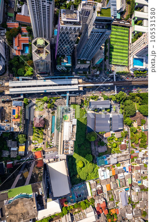 Aerial view of Sathorn and Saphan Taksin districts in Bangkok, Thailand 105531580