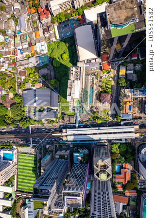 Aerial view of Sathorn and Saphan Taksin districts in Bangkok, Thailand 105531582