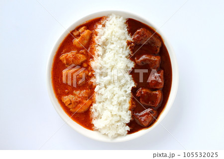 欧風ビーフカレーとバターチキンカレーのあいがけカレー 欧風ビーフカレーとバターチキンカレーのあいがけカレー 105532025