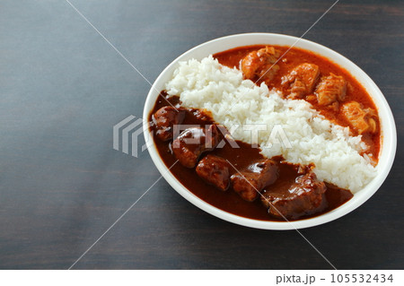 欧風ビーフカレーとバターチキンカレーのあいがけカレー 105532434