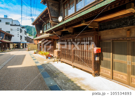 福井県　南越前町　今庄宿の町並み 105534893