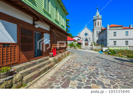北海道　函館　元町の町並み 105535640