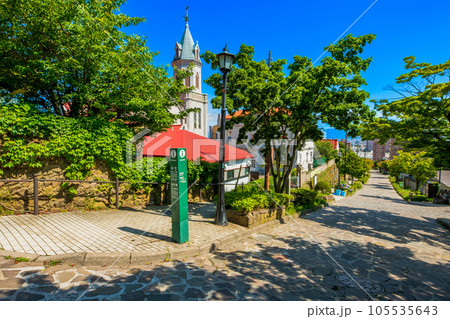 北海道　函館　元町の町並み 105535643