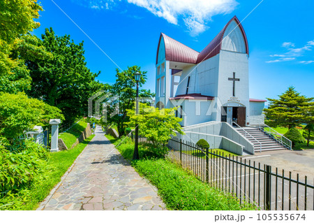 北海道　函館　元町の町並み 105535674