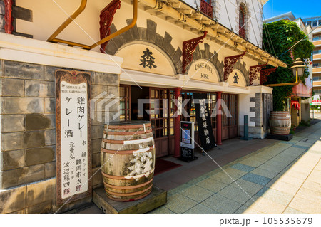 北海道　函館　元町の町並み 105535679