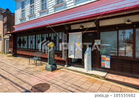 北海道　函館　元町の町並み 105535682