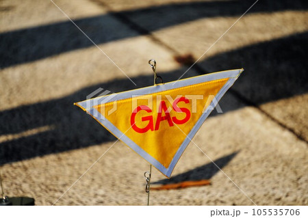 ガス漏れ注意 105535706