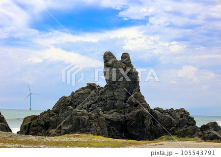 犬岩と風車 犬岩と風車 105543791