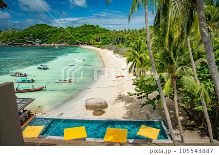 View of Haad Tien Beach resort in shark bay, koh Tao, Thailand View of Haad Tien Beach resort in shark bay, koh Tao, Thailand 105543887