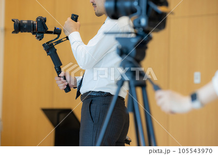 撮影　制作現場　会社案内　求人広告 105543970