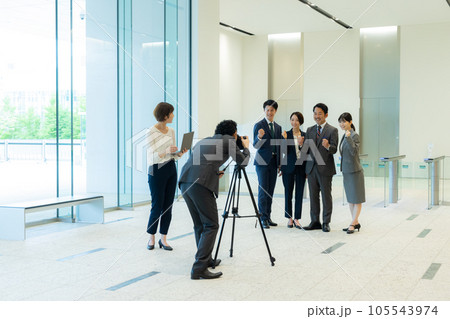 撮影 制作現場 会社案内 求人広告 撮影 制作現場 会社案内 求人広告 105543974
