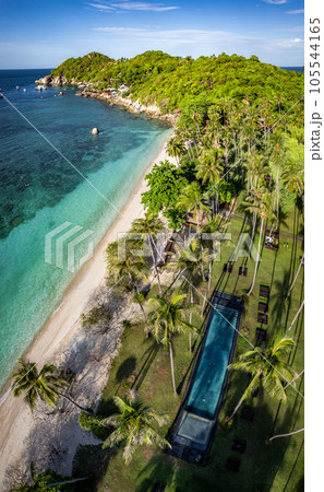 Aerial view of Haad Tien Beach in shark bay, koh Tao, Thailand Aerial view of Haad Tien Beach in shark bay, koh Tao, Thailand 105544165