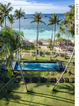 Aerial view of Haad Tien Beach in shark bay, koh Tao, Thailand 105544215
