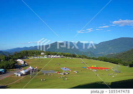 【台湾 台東県】バルーンフェスタ開催中の鹿野高台 105547478