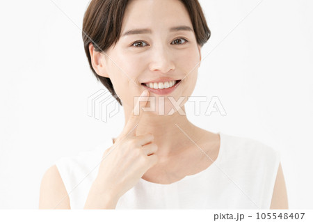 デンタル　オーラルケア　ホワイトニング 105548407