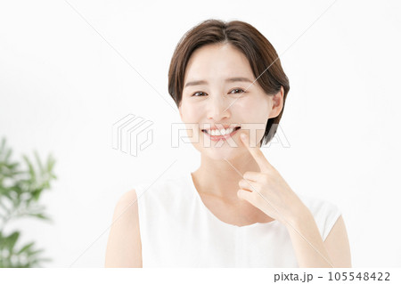 デンタル　オーラルケア　ホワイトニング 105548422