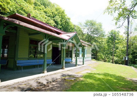 夏の神居古潭”旧神居古潭駅”の風景 北海道 夏の神居古潭”旧神居古潭駅”の風景 北海道 105548736