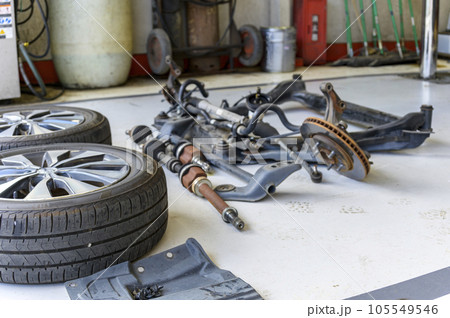 自動車の修理――足回り 105549546
