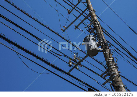 青空と電柱 青空と電柱 105552178