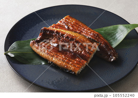 日本産うなぎの蒲焼き 日本産うなぎの蒲焼き 105552240