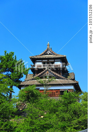 【福井県】快晴の丸岡城(現存12天守) 【福井県】快晴の丸岡城(現存12天守) 105552286