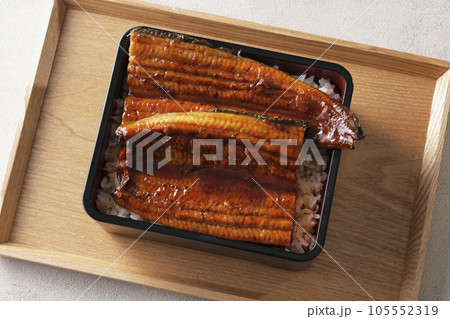国産うなぎを使ったうな重 国産うなぎを使ったうな重 105552319
