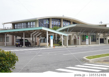 隠岐空港ターミナル建物の景色 105552406