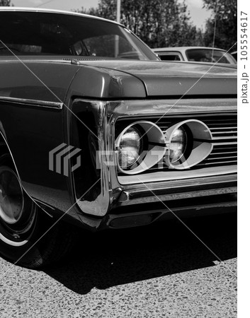 vintage retro car 105554617