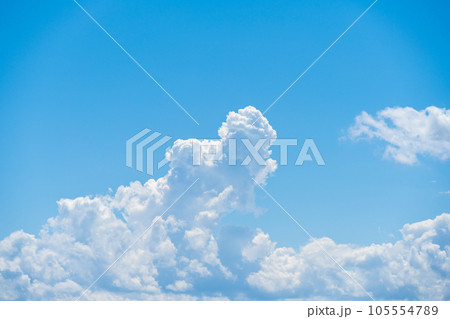 夏の青い空 105554789