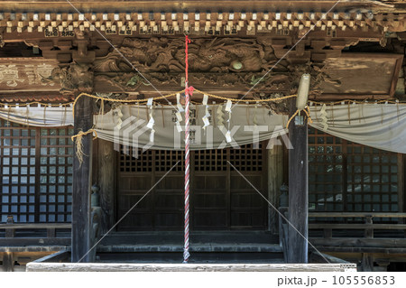 樋の沢のさんやさま、と呼ばれている月読神社社殿拝殿 樋の沢のさんやさま、と呼ばれている月読神社社殿拝殿 105556853