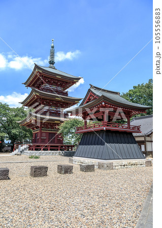 板橋不動尊と知られる清安山願成寺不動院三重塔と鐘楼 板橋不動尊と知られる清安山願成寺不動院三重塔と鐘楼 105556883