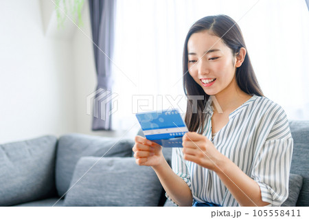 女性ポートレート. 105558411