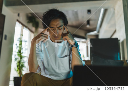 メンズポートレート 105564733