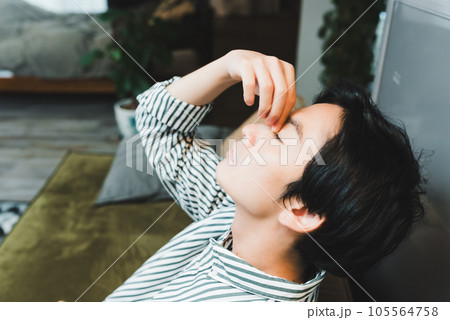 メンズポートレート 105564758