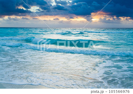 Sunrise over the beach on Caribbean Sea. 105566976