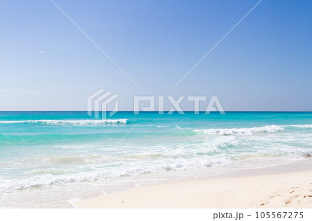 Vacationing on the beach of the Caribbean Sea. 105567275