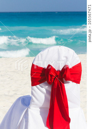 Beach wedding at the vacation resort in Mexico. Beach wedding at the vacation resort in Mexico. 105567471