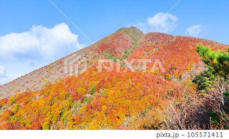 秋の磐梯山登山:猪苗代登山口~赤埴山(登山道から磐梯山を望む) 秋の磐梯山登山:猪苗代登山口~赤埴山(登山道から磐梯山を望む) 105571411