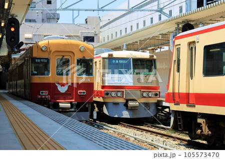 【富山地方鉄道】10030形と16010形（本線：電鉄富山駅） 105573470