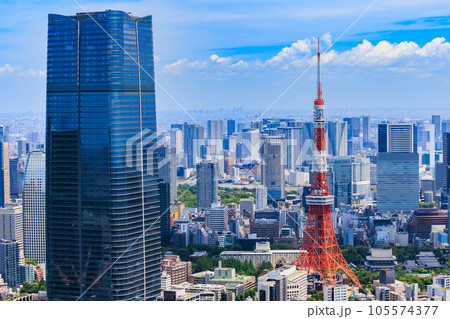 東京　港区　六本木ヒルズ展望台からの都市風景（麻布台方面 105574377