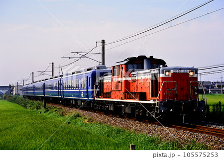 2002年　桜井線を走るDD511190天理臨12系 105575253