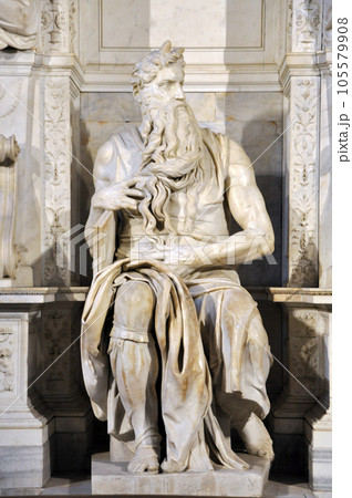 Statue of Moses by Michelangelo in the church of San Pietro in Vincoli. Rome Statue of Moses by Michelangelo in the church of San Pietro in Vincoli. Rome 105579908
